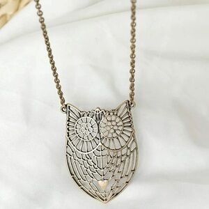 Vintage Owl Pendant Necklace – Bronze Tone Cutout Design Hollow Out